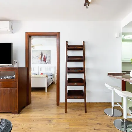 Apartmán Exclusive Penthouse Playa Vistas 4 Close To The Sea And Beach, Aircondition For A Fee, Wifi, Terrace, Heated Pool