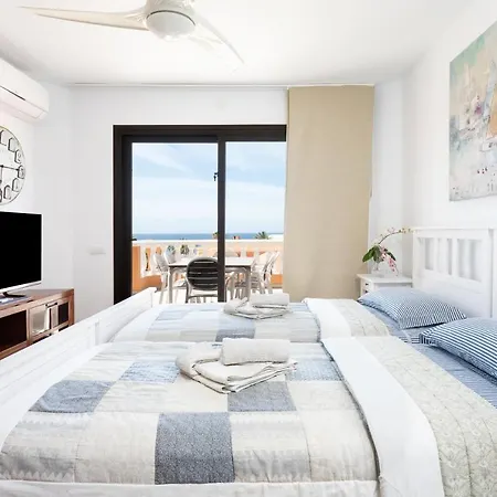 Apartmán Exclusive Penthouse Playa Vistas 4 Close To The Sea And Beach, Aircondition For A Fee, Wifi, Terrace, Heated Pool