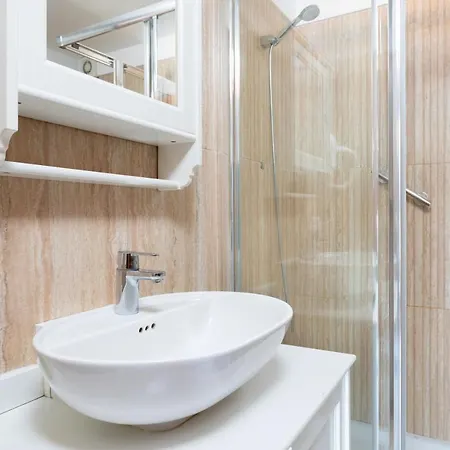 Exclusive Penthouse Playa Vistas 4 Close To The Sea And Beach, Aircondition For A Fee, Wifi, Terrace, Heated Pool Playa de las Americas (Tenerife)