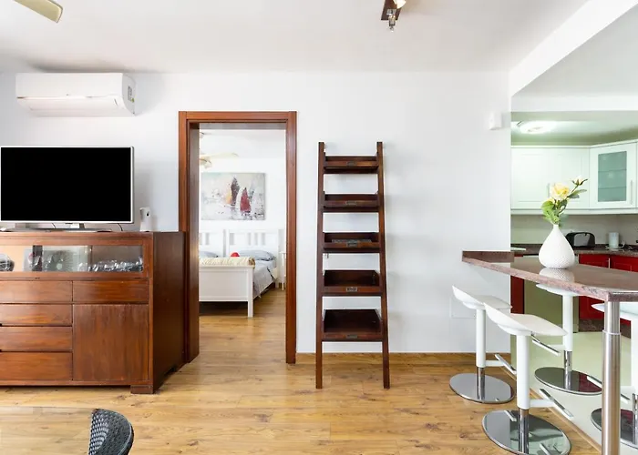 아파트 Exclusive Penthouse Playa Vistas 4 Close To The Sea And Beach, Aircondition For A Fee, Wifi, Terrace, Heated Pool