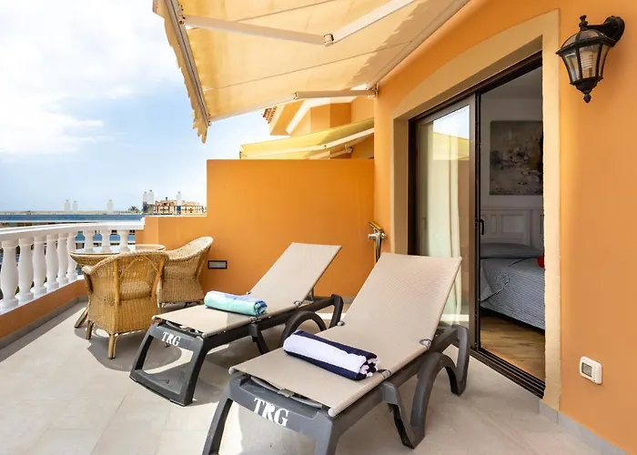 아파트 Exclusive Penthouse Playa Vistas 4 Close To The Sea And Beach, Aircondition For A Fee, Wifi, Terrace, Heated Pool